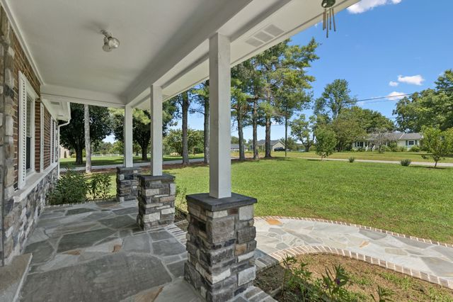 655 Short Mountain Rd, Mcminnville, TN 37110