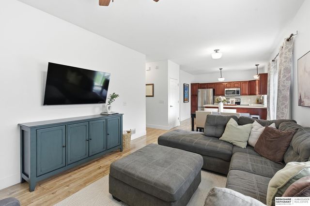 14467 Larimore Avenue, Omaha, NE 68116