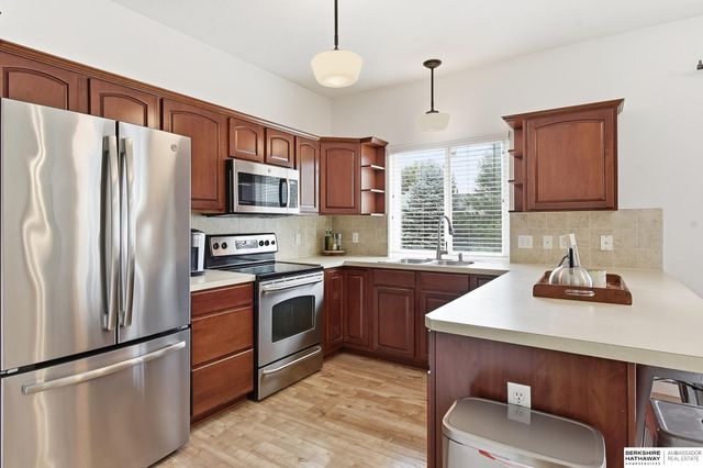 14467 Larimore Avenue, Omaha, NE 68116