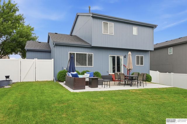 14467 Larimore Avenue, Omaha, NE 68116