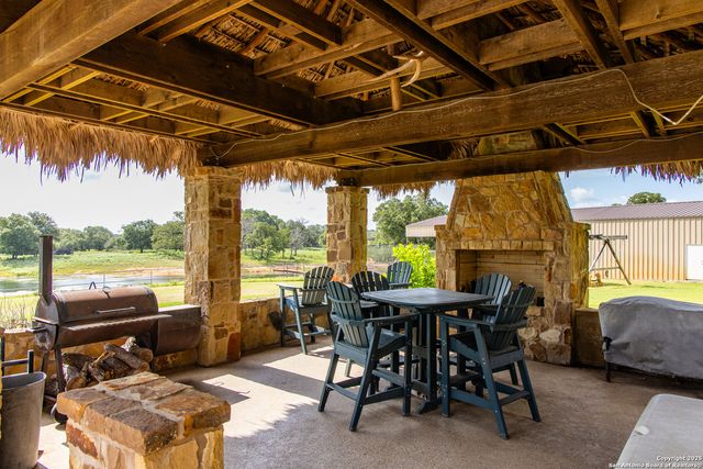 8841 Fm 775, La Vernia, TX 78121