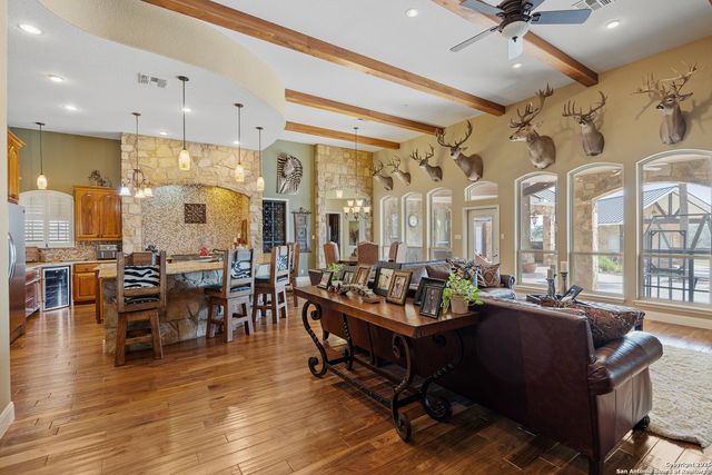 8841 Fm 775, La Vernia, TX 78121