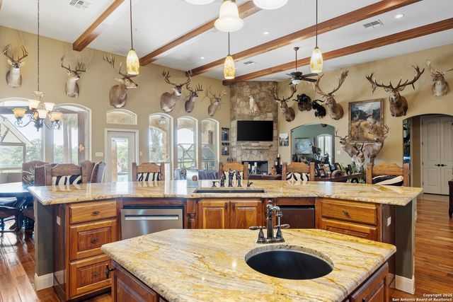8841 Fm 775, La Vernia, TX 78121