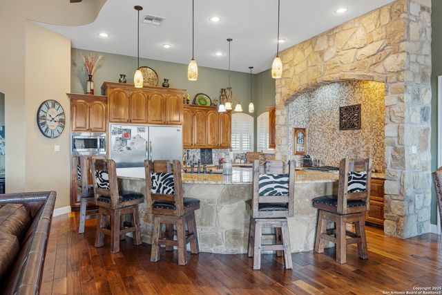8841 Fm 775, La Vernia, TX 78121