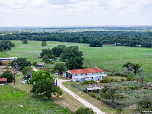 8841 Fm 775, La Vernia, TX 78121