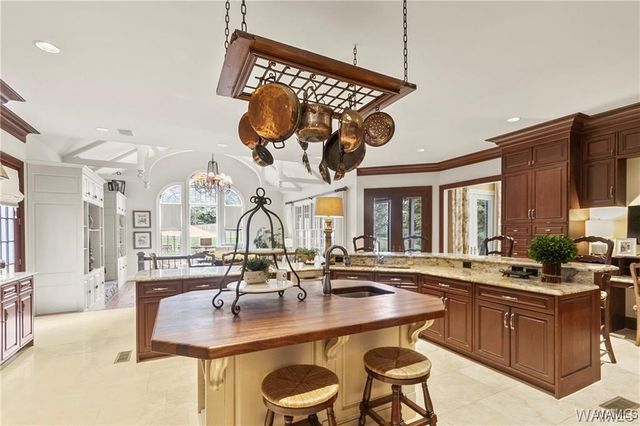 9801 Old Watermelon Road, Tuscaloosa, AL 35406