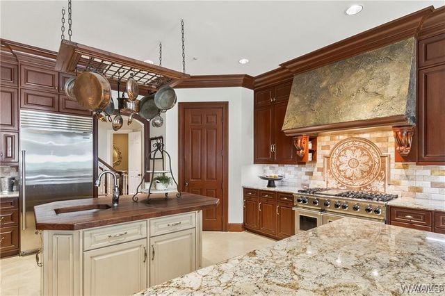 9801 Old Watermelon Road, Tuscaloosa, AL 35406