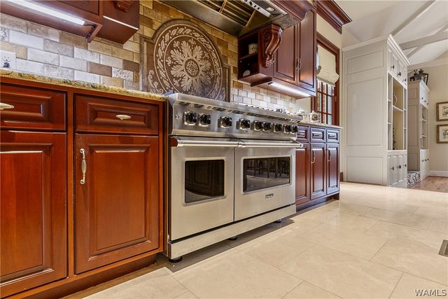 9801 Old Watermelon Road, Tuscaloosa, AL 35406