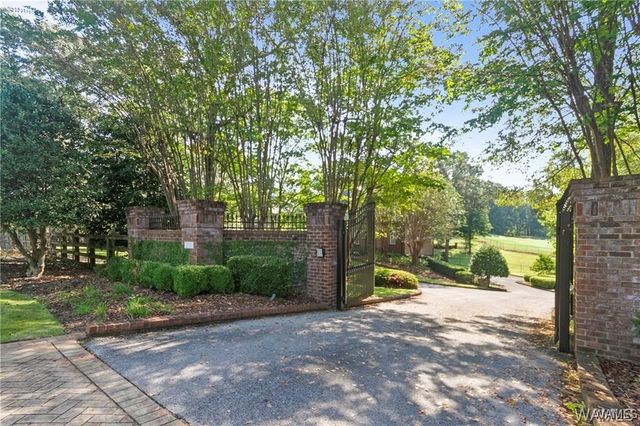 9801 Old Watermelon Road, Tuscaloosa, AL 35406
