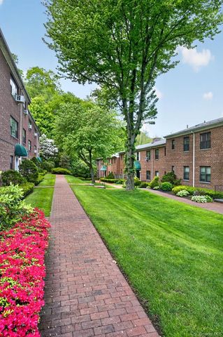 319 Main Street B, Roslyn, NY 11576