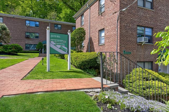 319 Main Street B, Roslyn, NY 11576