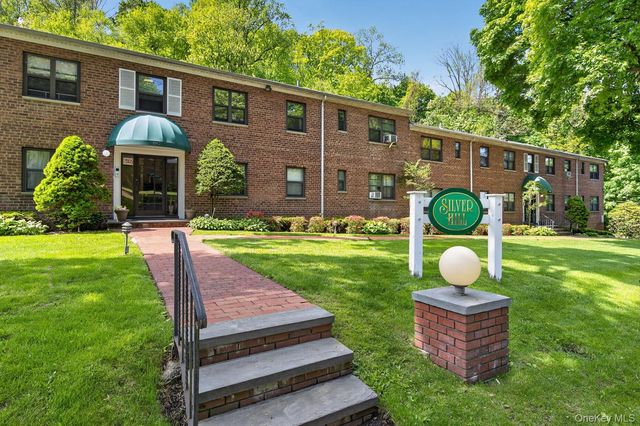 319 Main Street B, Roslyn, NY 11576