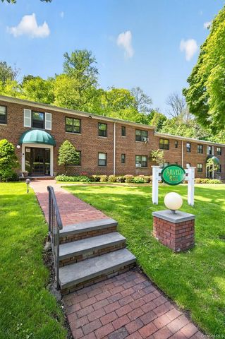 319 Main Street B, Roslyn, NY 11576
