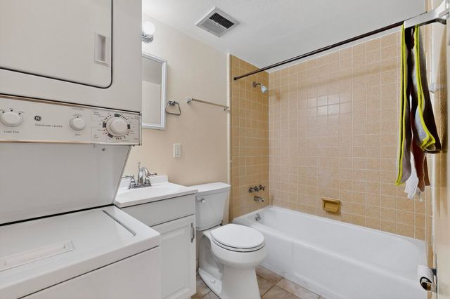 1344 GRANDE Boulevard SE D, Rio Rancho, NM 87124