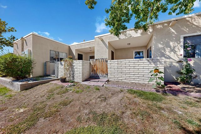 1344 GRANDE Boulevard SE D, Rio Rancho, NM 87124