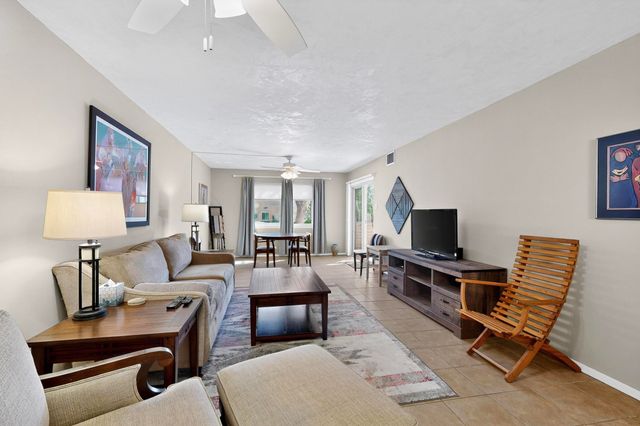 1344 GRANDE Boulevard SE D, Rio Rancho, NM 87124