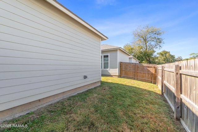 119 Mayberry Grove Street, Youngsville, LA 70592