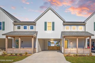 119 Mayberry Grove Street, Youngsville, LA 70592