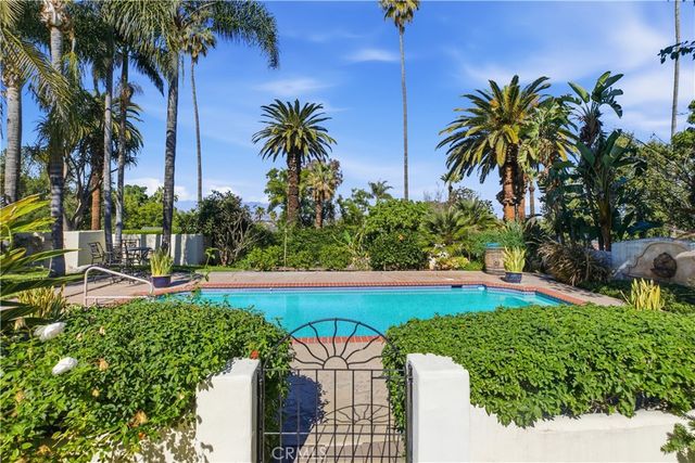 2855 Mcallister, Riverside, CA 92503