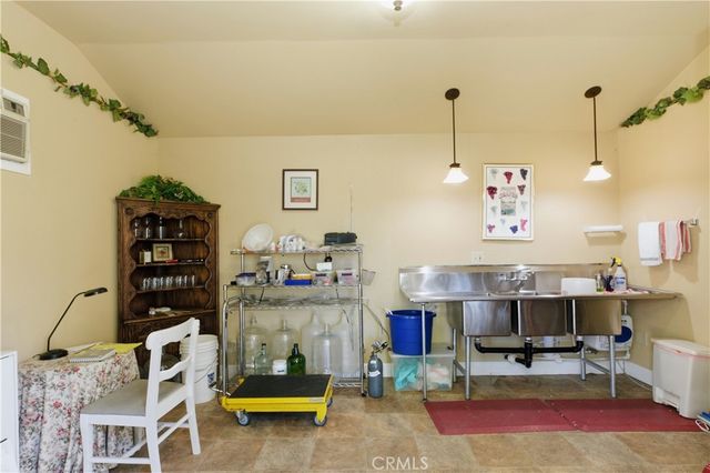 2855 Mcallister, Riverside, CA 92503