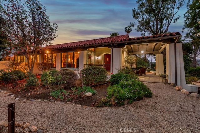 2855 Mcallister, Riverside, CA 92503