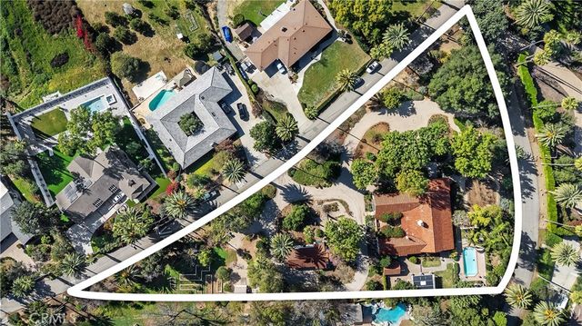 2855 Mcallister, Riverside, CA 92503