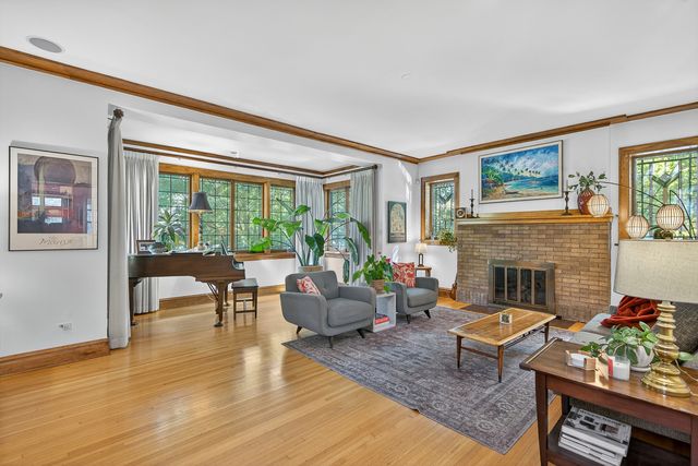 4538 N Malden Street, Chicago, IL 60640