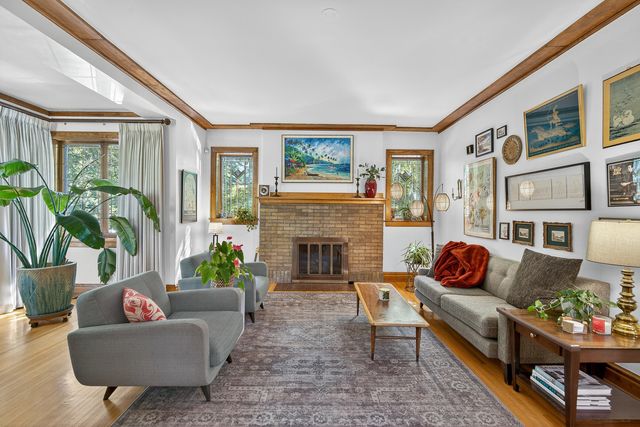 4538 N Malden Street, Chicago, IL 60640