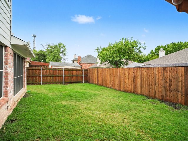 4523 Hanover Street, Grand Prairie, TX 75052