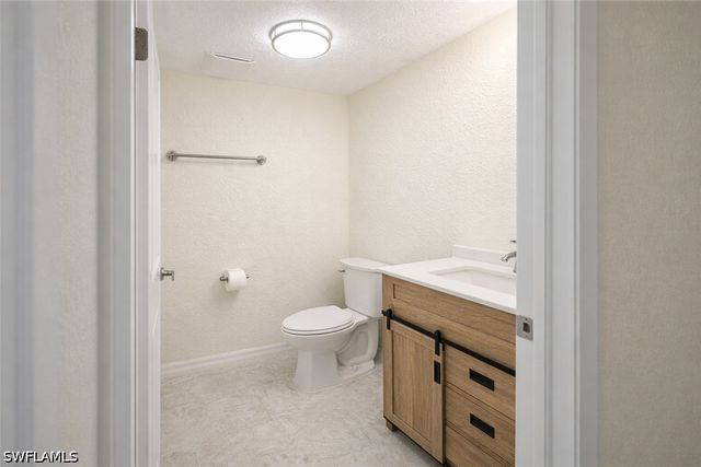4625 Bayshore DR D1, Naples, FL 34112