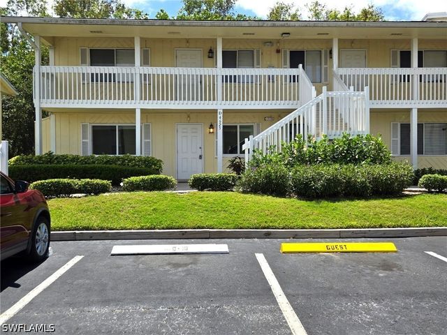 4625 Bayshore DR D1, Naples, FL 34112