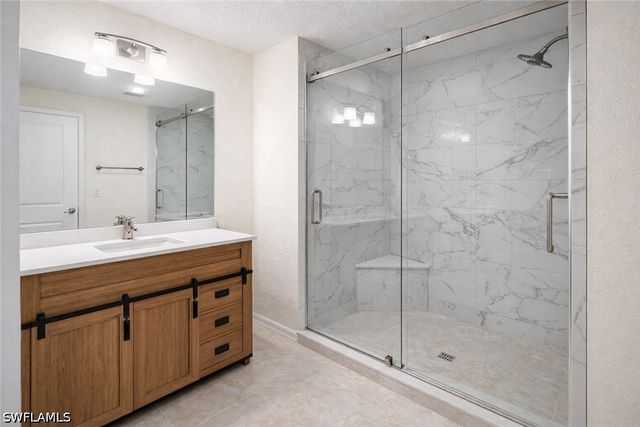 4625 Bayshore DR D1, Naples, FL 34112