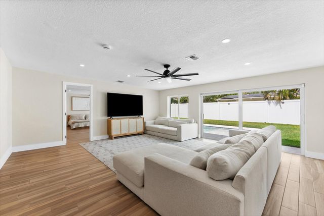 1289 SW 7th Street, Boca Raton, FL 33486