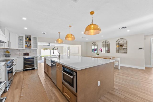 1289 SW 7th Street, Boca Raton, FL 33486