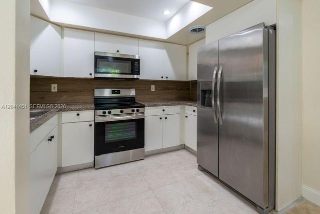 2470 NE 182nd Terrace 1, North Miami Beach, FL 33160