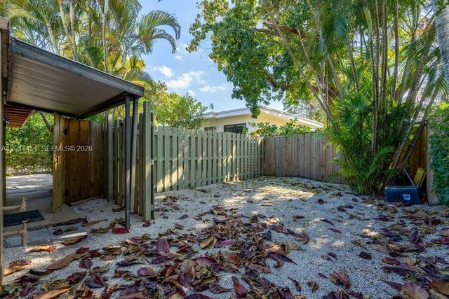 2470 NE 182nd Terrace 1, North Miami Beach, FL 33160