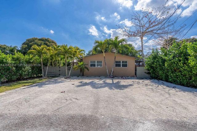 2470 NE 182nd Terrace 1, North Miami Beach, FL 33160