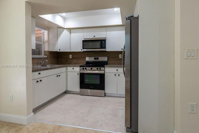 2470 NE 182nd Terrace 1, North Miami Beach, FL 33160