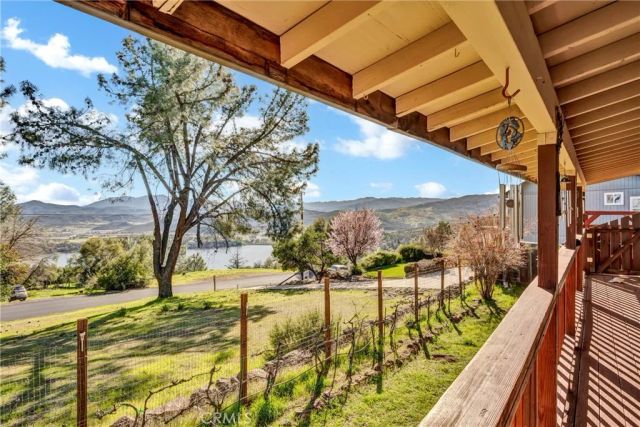 16593 Buckhorn Road, Hidden Valley Lake, CA 95467