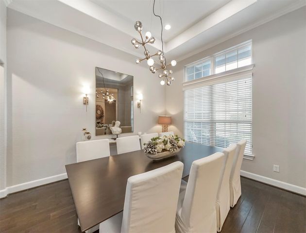 27 Crown Trail, Sugar Land, TX 77498