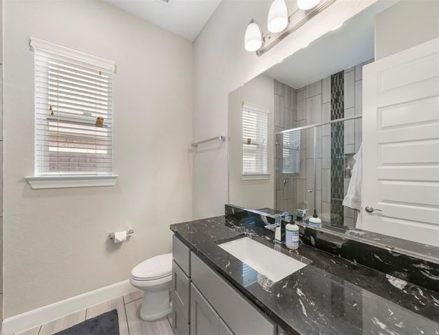 27 Crown Trail, Sugar Land, TX 77498