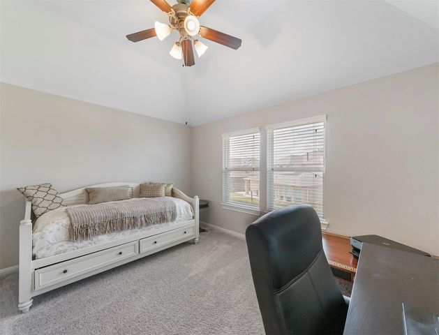 27 Crown Trail, Sugar Land, TX 77498