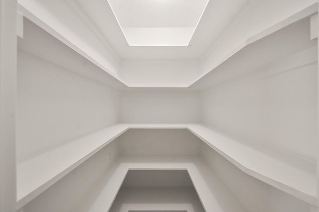 9515 Beverlyhill Street, Houston, TX 77063