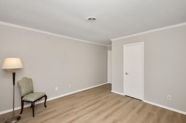 9515 Beverlyhill Street, Houston, TX 77063