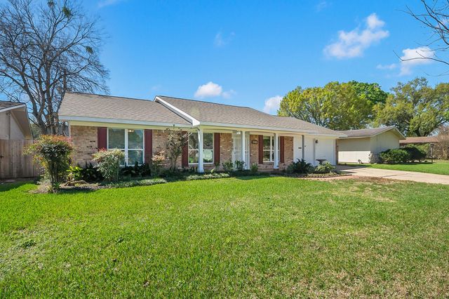 9515 Beverlyhill Street, Houston, TX 77063