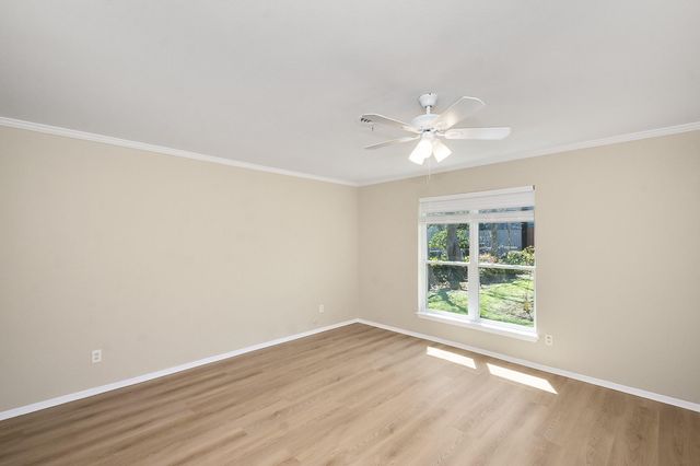 9515 Beverlyhill Street, Houston, TX 77063