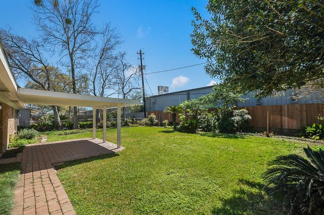 9515 Beverlyhill Street, Houston, TX 77063