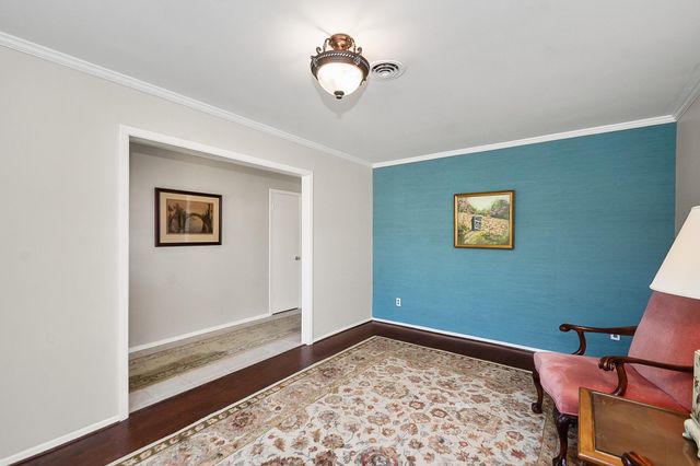 9515 Beverlyhill Street, Houston, TX 77063