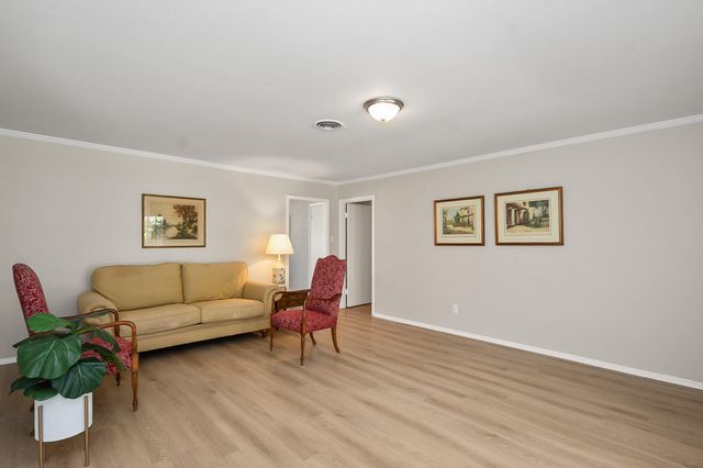 9515 Beverlyhill Street, Houston, TX 77063