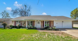 9515 Beverlyhill Street, Houston, TX 77063